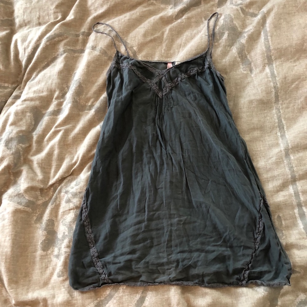 Gray chemise